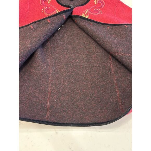 Icelandic designs red embroidered brass button cardigan size small wool - Picture 5 of 9